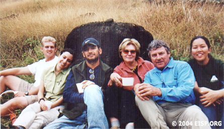 EISP Team 2004: Matthew Bates, Cristián Arévalo Pakarati, Jo Anne Van Tilburg, Bill White, Alice Hom. ©EISP/JVT/Photo: Bill White.