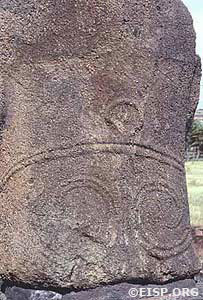 Bas-relief dorsal design on the back of an upright statue, Ahu Naunau, Anakena, Easter Island (Rapa Nui). DCO/JVT