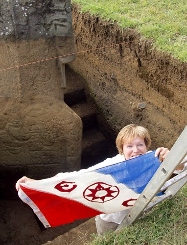 Flag# 50 – 7/10/2011 to 8/10/2011 Easter Island Statue Project, Jo Anne Van Tilburg, Ph.D., FN ‘09