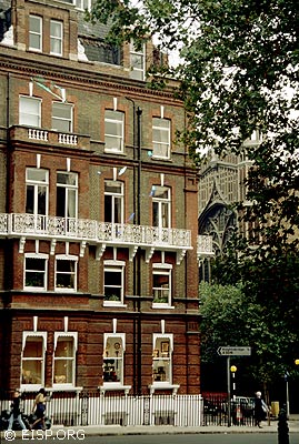 Katherine Routledge’s Slone Square town house, one of many London residences she called home. (©1997 EISP/JVT/Photo: J. Van Tilburg)